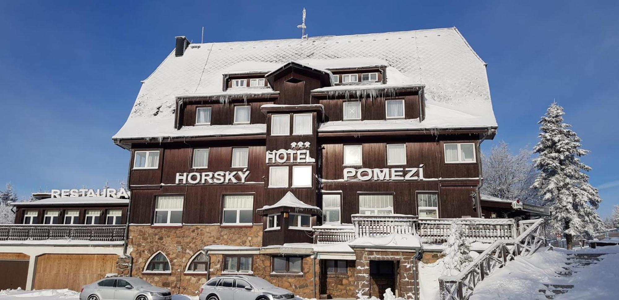 Hotel A Restaurace Pomezi Cínovec Екстериор снимка
